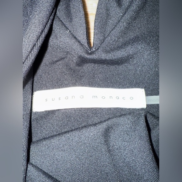 NWOT Susana Monaco Black Flutter Sleeve Crop Tank Top - Picture 2 of 4